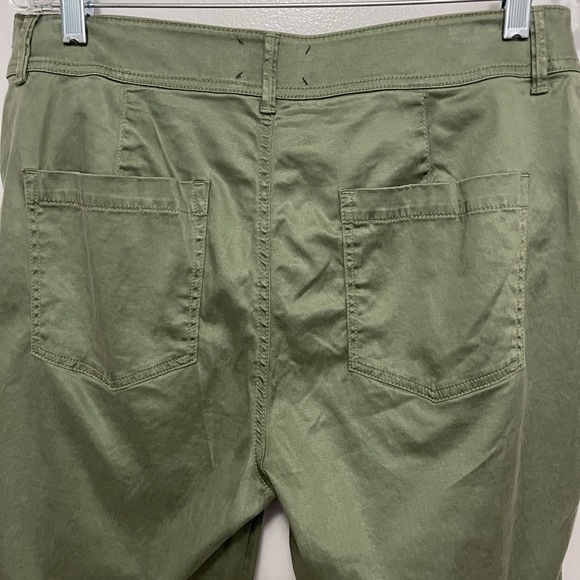 Lou & Grey women’s Lightweight Pants - Picture 5 of 12